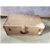 Image 1 : Old Metal Trunk (25"X14"-10" Deep)