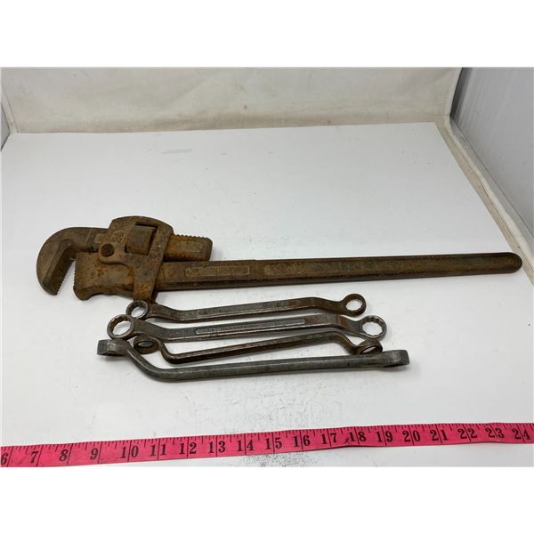 24" Pipe Wrench + 4 Box End Wrenches Schmalz Auctions
