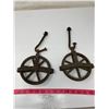 Image 1 : 2 Old Pulleys