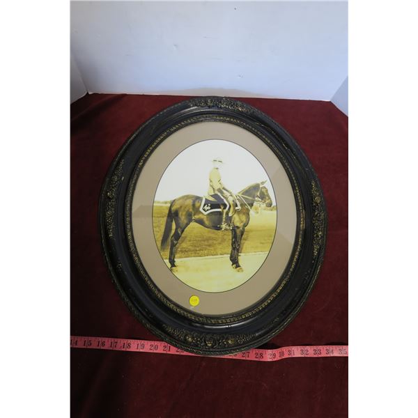 Vintage oval frame 23x20
