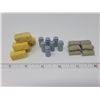 Image 3 : Miniature farm toys - milk/cream cans, straw bales, feed bags (23 pieces)