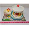 Image 4 : Fisher-Price carousel 1972 windup vintage toy.