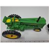 Image 1 : John Deere 70 tractor, 7.5" wide. Appears die cast and Ertl (no box)