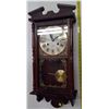 Image 1 : Vintage Beacon Clock with Key