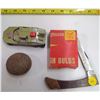 Image 1 : Stainless Pocketknife, Matchbox Car, Rock & Flash Bulbs