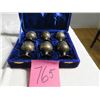 Image 1 : 6 small vintage goblets in velvet case