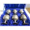 Image 2 : 6 small vintage goblets in velvet case
