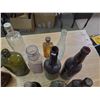 Image 1 : lot of medicine bottles