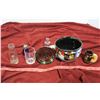 Image 1 : Glass lot: Star Wars cup, ashtrays, misc.