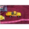 Image 4 : 4 childrens toys, (Corgi, Tonka, Pez)