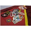 Image 3 : Lot school patches, medal, hanging banner