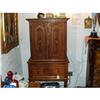 Image 1 : Oak Blind China Closet #1655014