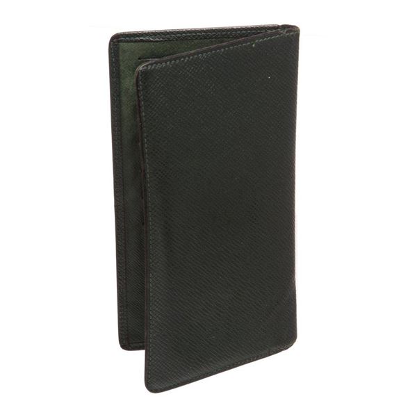 Louis Vuitton Green Taiga Leather Long Bifold Wallet