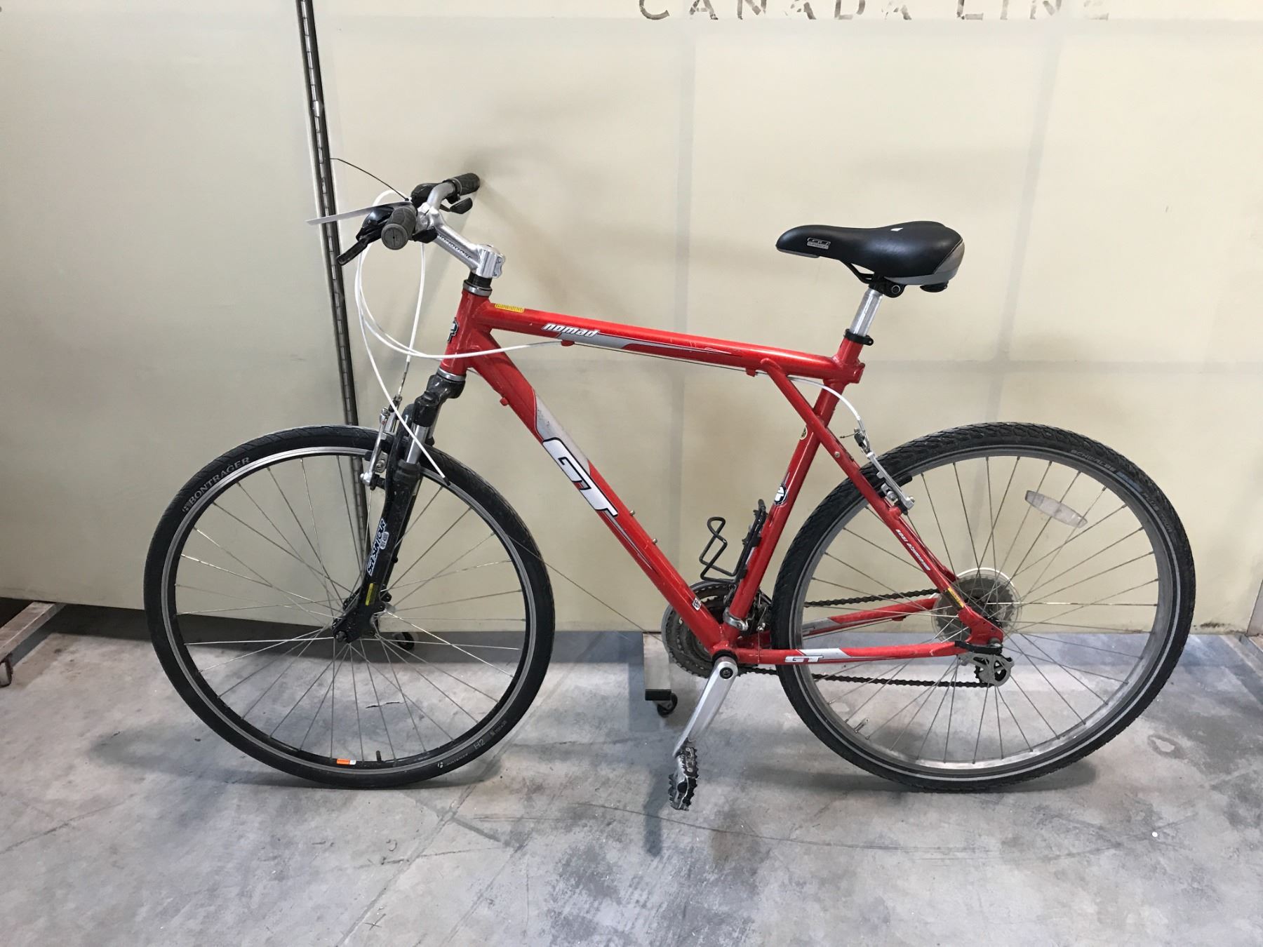 RED GT NOMAD 21 SPEED FRONT SUSPENSION MOUNTAIN BIKE