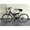 Image 1 : BLACK JEEP COMMANDO 21 SPEED FRONT SUSPENSION MOUNTAIN BIKE
