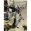 Image 2 : *NL LOC* LIFE FITNESS 95C UPRIGHT BIKE