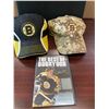 Image 1 : Lot of Boston hats and Bobby Orr book