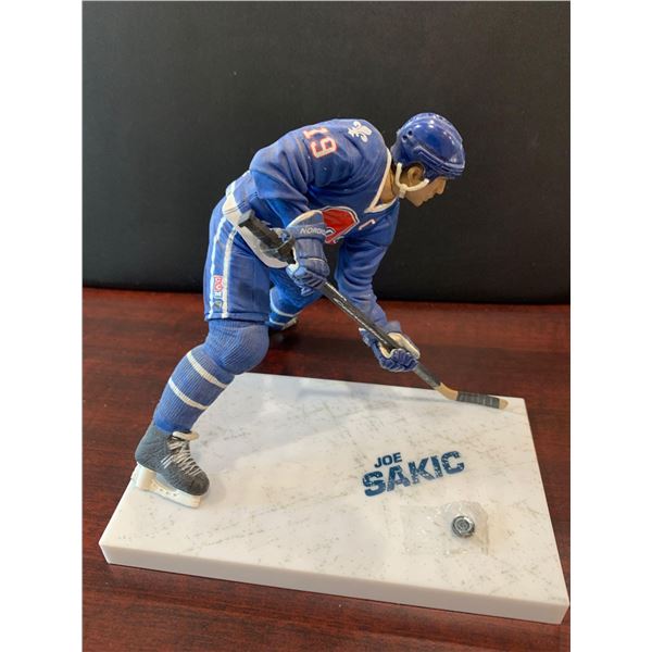 Adjustable Posing Figurine - Hockeys Joe Sakic