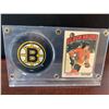 Image 1 : Vintage Bobby Orr Blackhawks Card  puck display