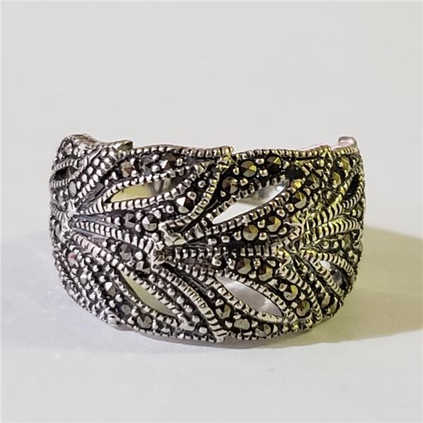 Silver Marcasite Ring (~Size 6.5)(Ring is resizable for $40) (~weight 5.25g), Suggested Retail Value