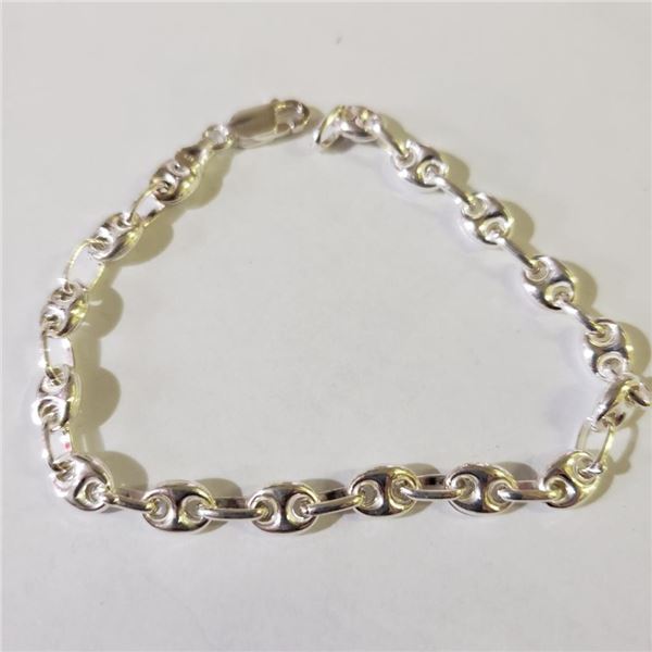 Silver Bracelet (~length 7.5inches) (~weight 6g), Suggested Retail Value $120