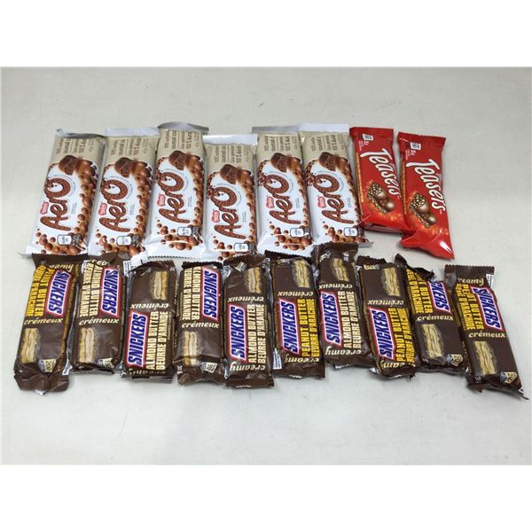 Lot of Assorted Candy Bars