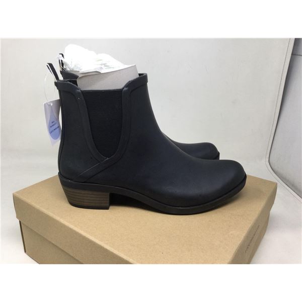 Lucky Brand Rain Boots- One Broken Zipper (size 8)