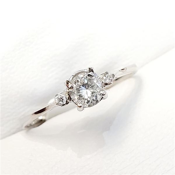 10K White Gold Diamond(0.37ct) Claw Set, 3 Stone (I1,G-H) Ring (~Size 6.25), Made in Canada, Apprais