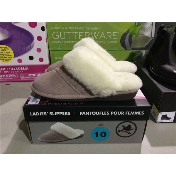 Nuknuuk Ladies Size 10 SlippersÂ 