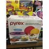 Image 1 : Pyrex Glass Mixing Bowl Set