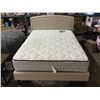 Image 2 : Queen Size Bed Set (Footboard, Headboard, Frame, Mattress)