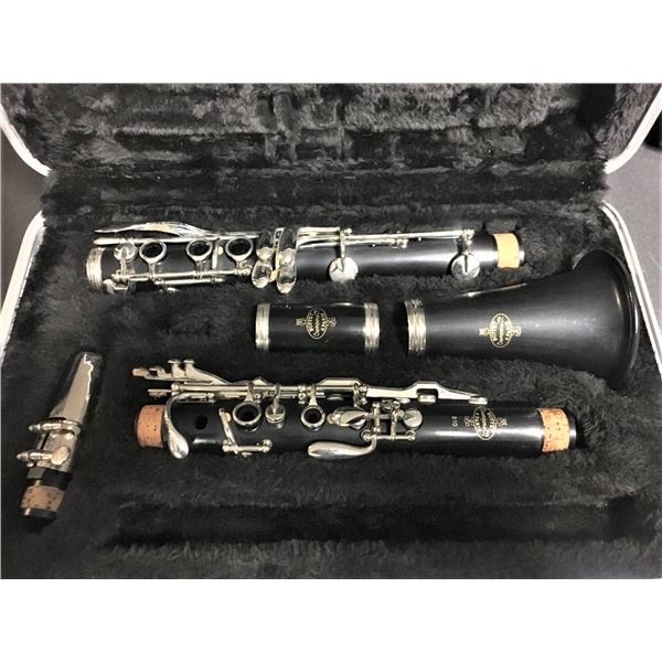 Buffet B10 Clarinet in Stagg Case