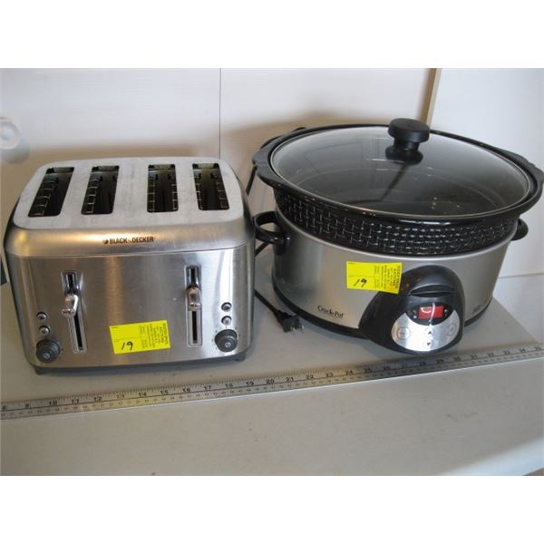 CROCKPOT & A 4 SLICE TOASTER