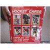 Image 2 : 2 WAYNE GRETZKY 300 PIECE PUZZLES & A HOCKEY CARDS BOOK