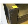 Image 2 : LEATHER LOVE SEAT