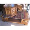 Image 1 : 3 PIECE COFFEE & END TABLE SET