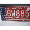 Image 3 : 1976 MICHIGAN LICENCE PLATE & 1967 MONTREAL LICENCE PLATE