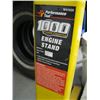 Image 2 : PERFORMANCE TOOL 1000LB. ENGINE STAND