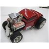 Image 1 : MUSCLE MACHINES RED DIECAST CAR