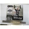 Image 1 : WAYNE GRETZKY FIGURINE, NEW IN PACKAGE