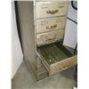 Image 2 : 8 DRAWER CABINET ON CART