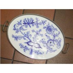 Tray with tile with Zwiebelmuster motif #1632719