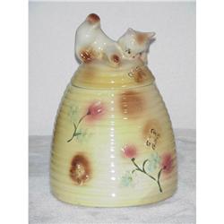 Kitten on Beehive SKU 5255 #1644319