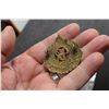 Image 2 : CANADIAN MILITARY CAP BADGE ----  ROYAL CANADIAN ENGINEEERS