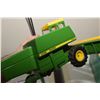 Image 2 : WOW--- VINTAGE JOHN DEERE 6600 TOY COMBINE / BOX
