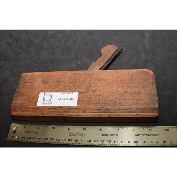 MAPLE MOLDING     WOODPLANE CARPENTRY TOOL