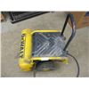 Image 4 : DeWalt Emglo 4.5 Gallon Compressor: Running