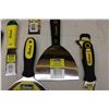 Image 2 : Assortment of Taping Knives