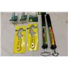 Image 3 : Assorted Painting Supplies