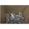 Image 4 : Bundle of 38" Aluminum Railing and Box of Shelf Hooks